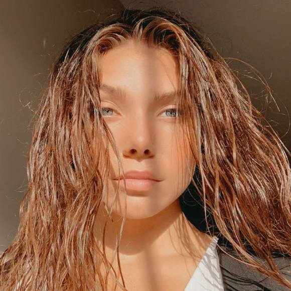 Meet your Posher, Aaryn - Picture 1 of 1